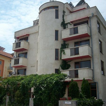 Hotel Neven Primorsko Dış mekan fotoğraf