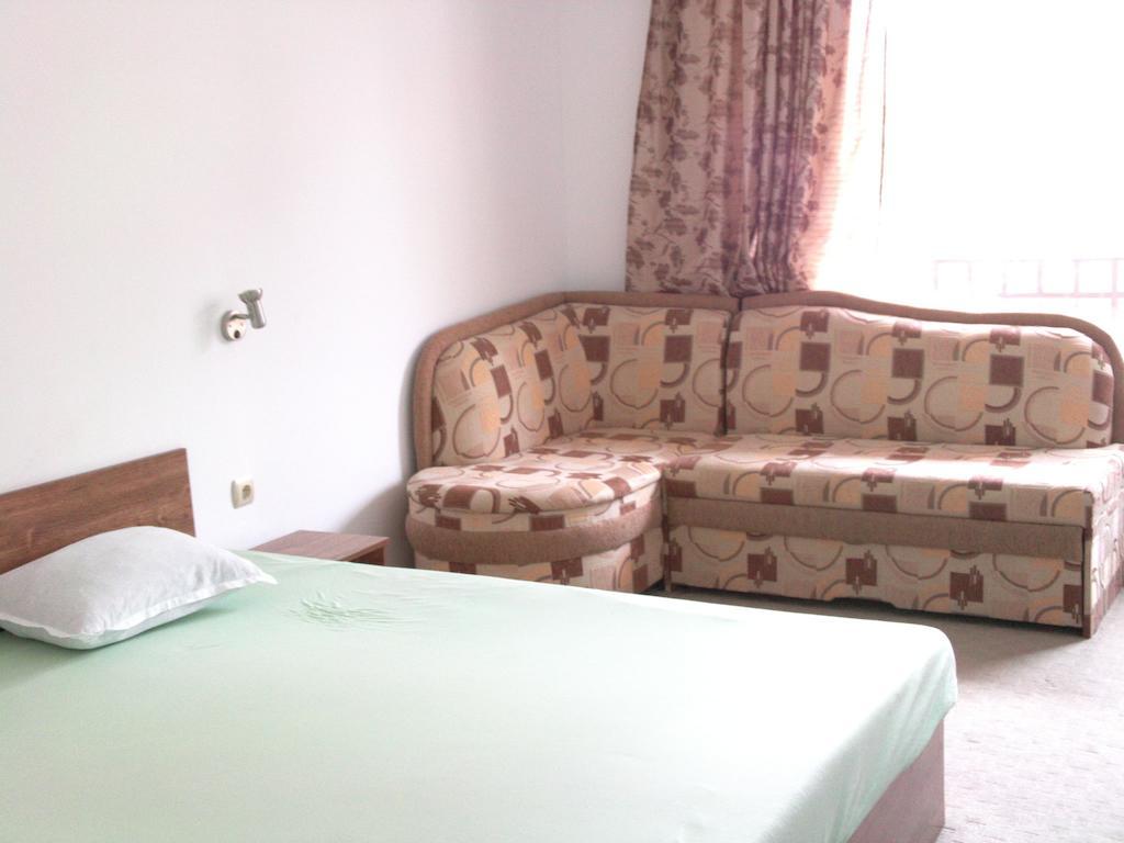 Hotel Neven Primorsko Oda fotoğraf