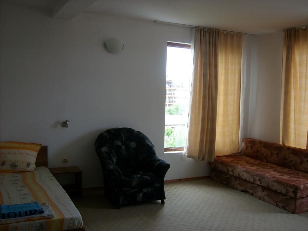 Hotel Neven Primorsko Dış mekan fotoğraf