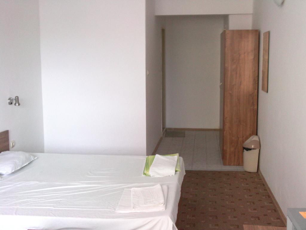 Hotel Neven Primorsko Dış mekan fotoğraf