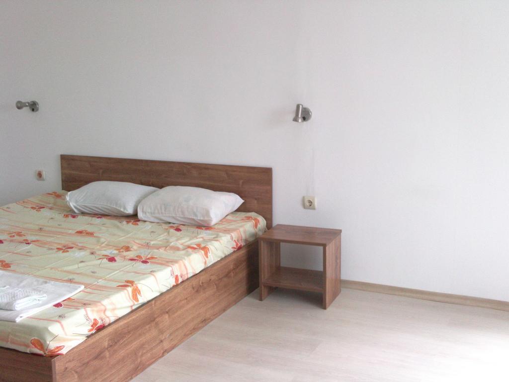 Hotel Neven Primorsko Dış mekan fotoğraf