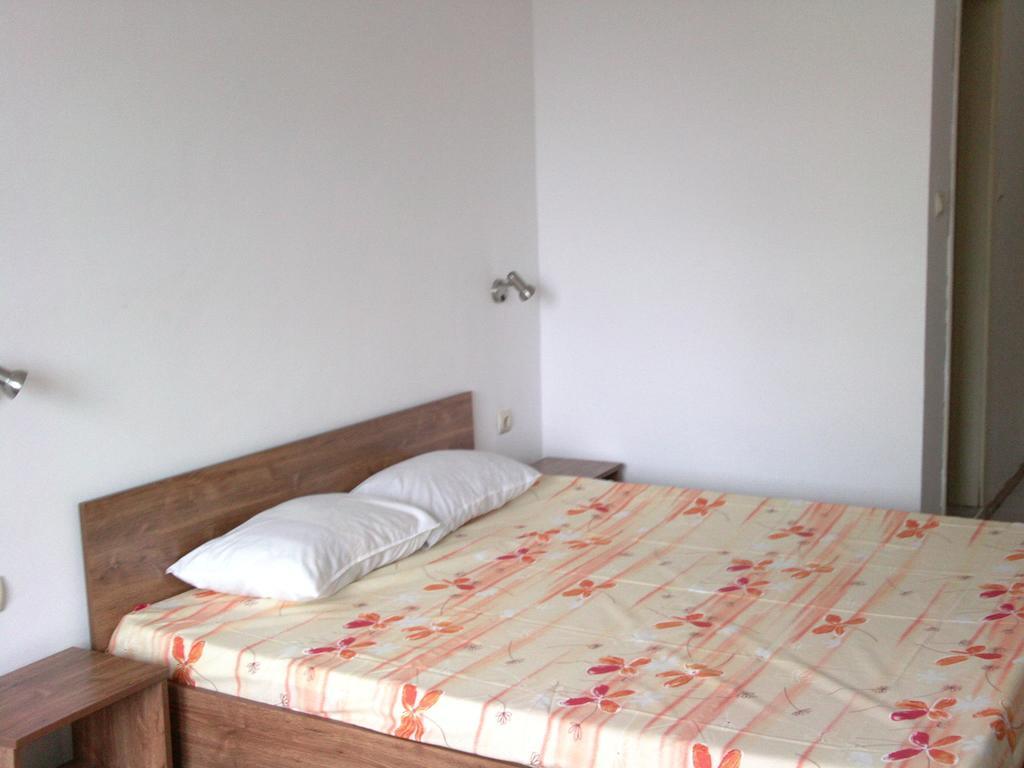 Hotel Neven Primorsko Oda fotoğraf